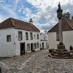 Filming location for Outlander day tour from Edinburgh